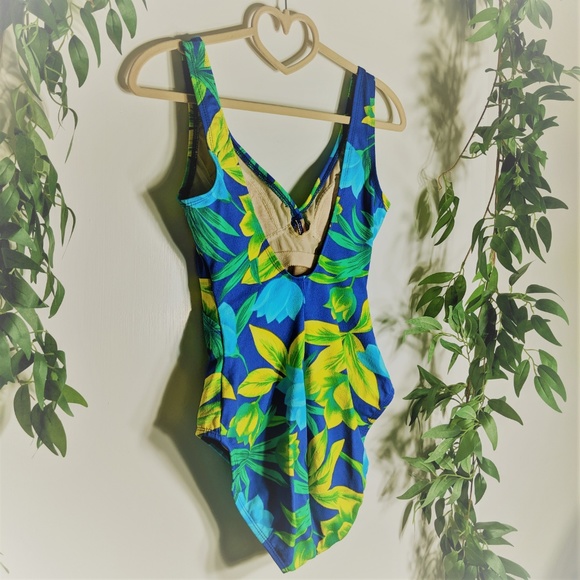 Vintage Floral Print One Piece Swimsuit - Picture 3 of 5